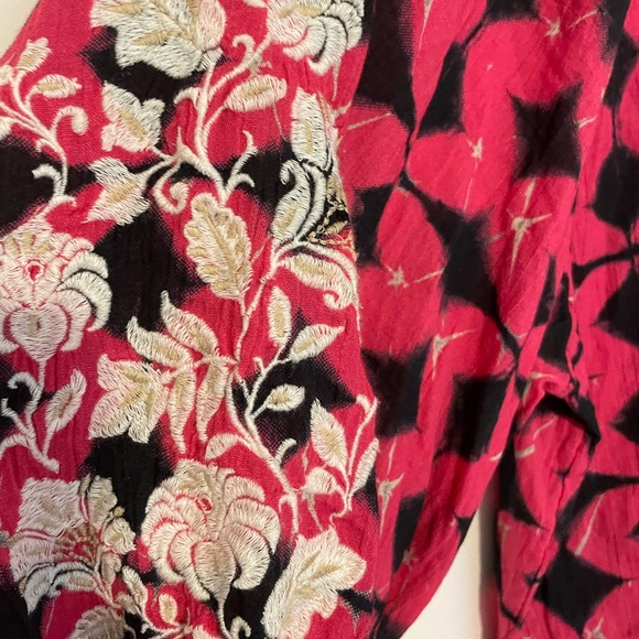 Sundance Hyacinth Batik 100% Cotton 
Embroidered Puff Sleeve Top XL (oversized) - Picture 4 of 10